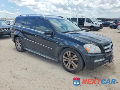 Czwarte zdjęcie samochodu z boku: 2012 MERCEDES-BENZ GL 350 BLUETEC VIN:4JGBF2FE5CA801166 - miniatura