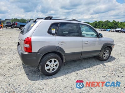 Trzecie zdjęcie samochodu z tyłu: 2005 HYUNDAI TUCSON GLS VIN:KM8JN12D05U131307 - miniatura
