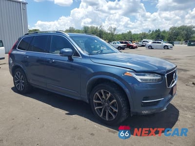 Czwarte zdjęcie samochodu z boku: 2018 VOLVO XC90 T5 VIN:YV4102XK7J1337944 - miniatura