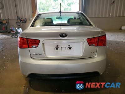 Zdjęcie 6 z 12 samochodu: 2010 KIA FORTE EX VIN:KNAFU4A27A5858038 - miniatura