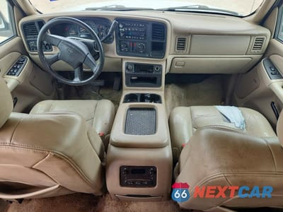 Zdjęcie 8 z 13 samochodu: 2003 CHEVROLET SUBURBAN C1500 VIN:3GNEC16Z73G208053 - miniatura