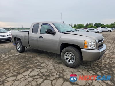 Czwarte zdjęcie samochodu z boku: 2009 CHEVROLET SILVERADO K1500 LT VIN:2GCEK29C591128213 - miniatura