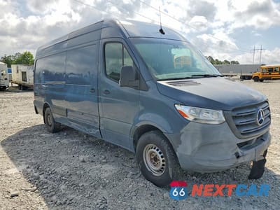 Czwarte zdjęcie samochodu z boku: 2019 MERCEDES-BENZ SPRINTER 2500 DELIVERY VAN VIN:WD4PF1CD9KP133664 - miniatura