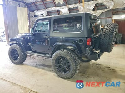 Drugie zdjęcie samochodu z przodu: 2018 JEEP WRANGLER SAHARA VIN:1C4AJWBG7JL859732 - miniatura