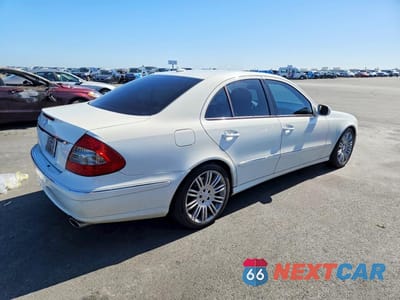 Trzecie zdjęcie samochodu z tyłu: 2008 MERCEDES-BENZ E 350 VIN:WDBUF56XX8B317185 - miniatura