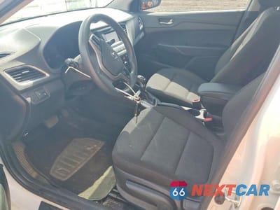 Zdjęcie 7 z 12 samochodu: 2021 HYUNDAI ACCENT SE VIN:3KPC24A66ME129052 - miniatura
