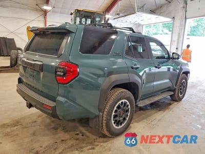 Trzecie zdjęcie samochodu z tyłu: 2026 TOYOTA 4RUNNER TRD OFF-ROAD PREMIUM VIN:JTEVA5BR7T5113636 - miniatura