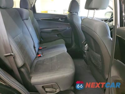 Zdjęcie 11 z 13 samochodu: 2019 KIA SORENTO L VIN:5XYPG4A32KG576258 - miniatura