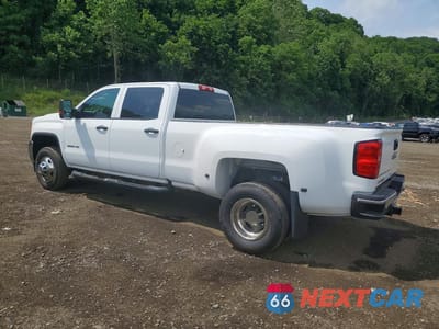 Drugie zdjęcie samochodu z przodu: 2018 GMC SIERRA K3500 VIN:1GT42VCY2JF113134 - miniatura
