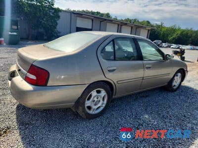 Trzecie zdjęcie samochodu z tyłu: 2000 NISSAN ALTIMA VIN:1N4DL01A4YC187596 - miniatura