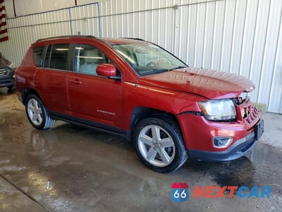 Czwarte zdjęcie samochodu z boku: 2014 JEEP COMPASS LATITUDE VIN:1C4NJCEA0ED821413 - miniatura