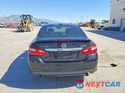 Zdjęcie 6 z 12 samochodu: 2016 NISSAN ALTIMA 3.5 SL VIN:1N4BL3AP1GC151943 - miniatura