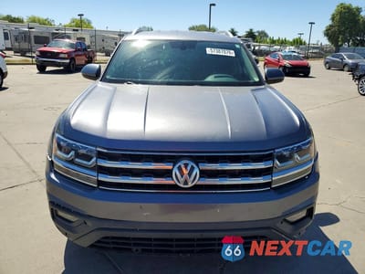 Piąte zdjęcie samochodu w środku: 2018 VOLKSWAGEN ATLAS SE VIN:1V2CR2CA1JC563916 - miniatura