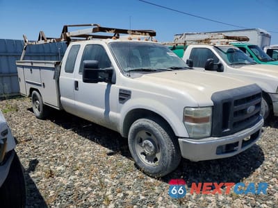 Czwarte zdjęcie samochodu z boku: 2009 FORD F350 SUPER DUTY VIN:1FDWX34569EA33139 - miniatura