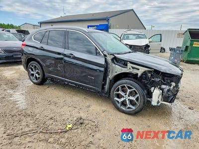 Czwarte zdjęcie samochodu z boku: 2018 BMW X1 XDRIVE28I VIN:WBXHT3C38J5K26733 - miniatura