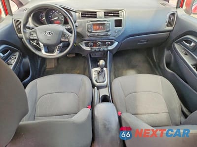 Zdjęcie 8 z 12 samochodu: 2013 KIA RIO 5-DOOR EX VIN:KNADN5A36D6107837 - miniatura