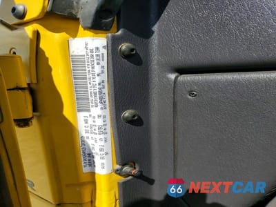 Zdjęcie 13 z 13 samochodu: 2001 JEEP WRANGLER / TJ SPORT VIN:1J4FA49S51P325149 - miniatura