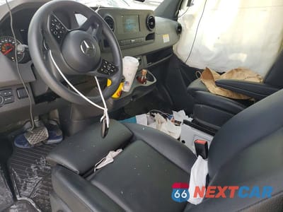 Zdjęcie 8 z 13 samochodu: 2022 MERCEDES-BENZ SPRINTER 2500 VIN:W1Y4DDHY3NT087580 - miniatura