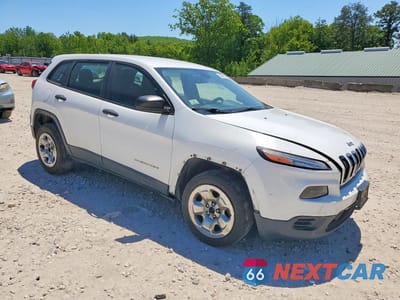 Czwarte zdjęcie samochodu z boku: 2014 JEEP CHEROKEE SPORT VIN:1C4PJLABXEW112368 - miniatura