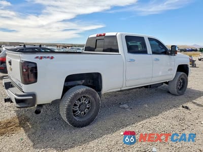 Trzecie zdjęcie samochodu z tyłu: 2015 CHEVROLET SILVERADO K2500 HIGH COUNTRY VIN:1GC1KXE80FF560757 - miniatura