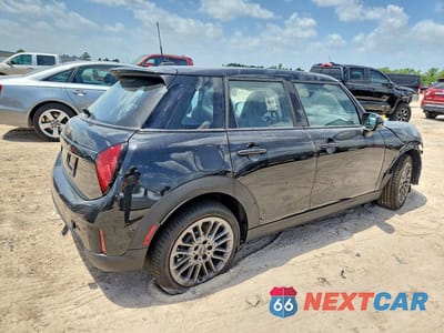 Trzecie zdjęcie samochodu z tyłu: 2026 MINI COOPER S VIN:WMW53GD08T2X96938 - miniatura