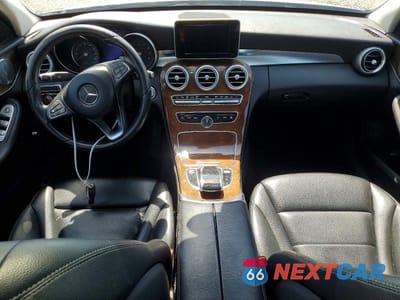 Zdjęcie 8 z 12 samochodu: 2015 MERCEDES-BENZ C 300 4MATIC VIN:55SWF4KBXFU002104 - miniatura