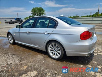Drugie zdjęcie samochodu z przodu: 2011 BMW 328 I VIN:WBAPH7C56BE682473 - miniatura