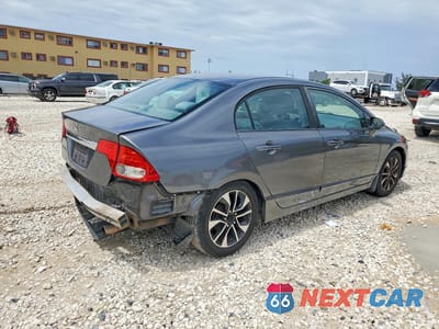 Trzecie zdjęcie samochodu z tyłu: 2010 HONDA CIVIC LX VIN:2HGFA1F53AH565423 - miniatura