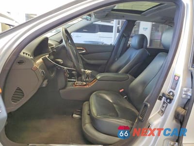 Zdjęcie 7 z 12 samochodu: 2004 MERCEDES-BENZ S 500 VIN:WDBNG75J54A403594 - miniatura