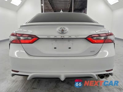 Zdjęcie 6 z 12 samochodu: 2022 TOYOTA CAMRY SE VIN:4T1G11AKXNU061806 - miniatura