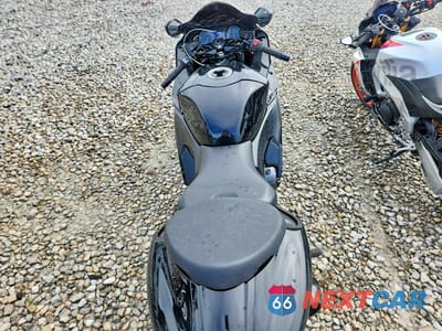 Zdjęcie 6 z 9 samochodu: 2023 SUZUKI GSX1300 RR VIN:JS1EJ11B5P7100177 - miniatura