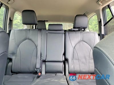 Zdjęcie 10 z 14 samochodu: 2024 TOYOTA GRAND HIGHLANDER LIMITED VIN:5TDAAAB50RS043103 - miniatura