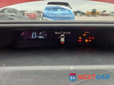 Zdjęcie 9 z 12 samochodu: 2014 TOYOTA PRIUS C ONE VIN:JTDKDTB39E1558985 - miniatura