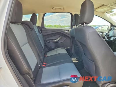 Zdjęcie 11 z 13 samochodu: 2019 FORD ESCAPE SE VIN:1FMCU9GD0KUB64368 - miniatura