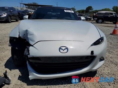 Piąte zdjęcie samochodu w środku: 2018 MAZDA MX-5 MIATA GRAND TOURING VIN:JM1NDAD75J0203877 - miniatura