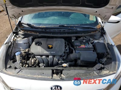 Zdjęcie 11 z 12 samochodu: 2018 KIA FORTE LX VIN:3KPFL4A75JE166513 - miniatura