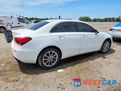 Trzecie zdjęcie samochodu z tyłu: 2019 MERCEDES-BENZ A 220 4MATIC VIN:WDD3G4FB9KW002697 - miniatura