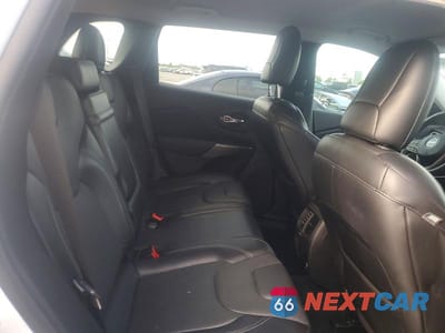 Zdjęcie 10 z 12 samochodu: 2019 JEEP CHEROKEE LIMITED VIN:1C4PJLDB5KD357517 - miniatura