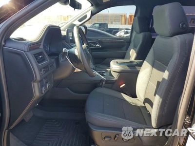 Zdjęcie 7 z 13 samochodu: 2023 CHEVROLET SUBURBAN C1500 LS VIN:1GNSCBKD3PR297564 - miniatura