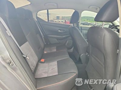 Zdjęcie 10 z 13 samochodu: 2021 NISSAN SENTRA SR VIN:3N1AB8DV8MY322418 - miniatura
