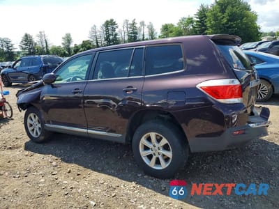 Drugie zdjęcie samochodu z przodu: 2012 TOYOTA HIGHLANDER BASE VIN:5TDBK3EH6CS116470 - miniatura