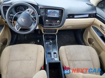 Zdjęcie 8 z 14 samochodu: 2020 MITSUBISHI OUTLANDER ES VIN:JA4AD2A39LZ007262 - miniatura