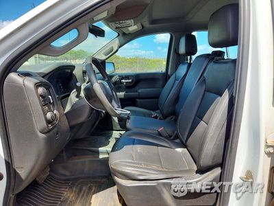 Zdjęcie 7 z 12 samochodu: 2020 CHEVROLET SILVERADO K1500 VIN:3GCUYAEF5LG223602 - miniatura