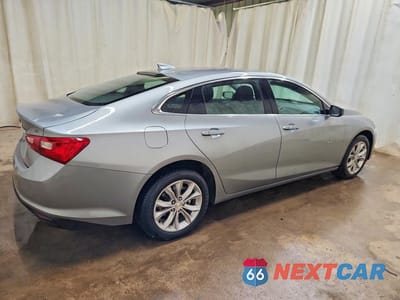 Trzecie zdjęcie samochodu z tyłu: 2025 CHEVROLET MALIBU LT VIN:1G1ZD5ST8SF122176 - miniatura
