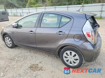 Drugie zdjęcie samochodu z przodu: 2014 TOYOTA PRIUS C THREE VIN:JTDKDTB32E1565177 - miniatura