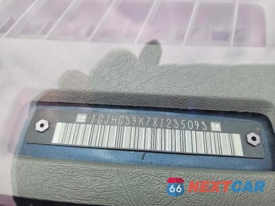 Zdjęcie 13 z 13 samochodu: 2008 GMC SAVANA G3500 VIN:1GJHG39K781235093 - miniatura