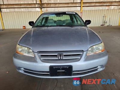 Piąte zdjęcie samochodu w środku: 2002 HONDA ACCORD VALUE VIN:1HGCF86652A172576 - miniatura