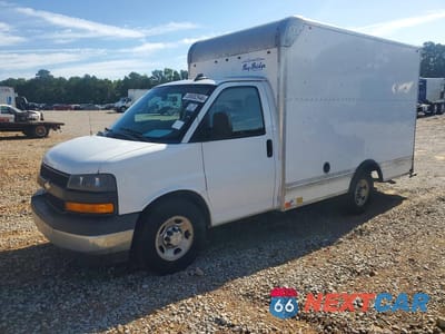 2019 CHEVROLET EXPRESS BOX TRUCK 1GB0GRFG2K1356343 - główne zdjęcie licytacji z USA - miniatura
