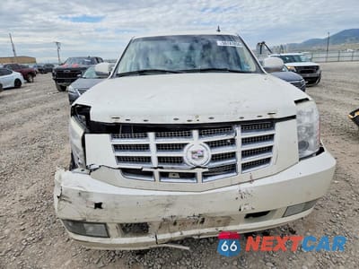 Piąte zdjęcie samochodu w środku: 2008 CADILLAC ESCALADE LUXURY VIN:1GYFK638X8R184860 - miniatura