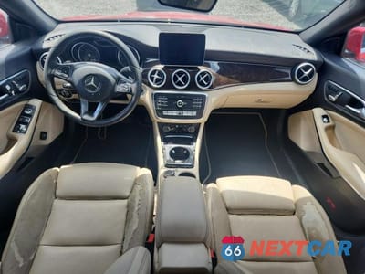 Zdjęcie 8 z 12 samochodu: 2018 MERCEDES-BENZ CLA 250 VIN:WDDSJ4EB4JN510367 - miniatura